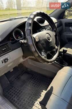 Седан Chevrolet Nubira 2004 в 