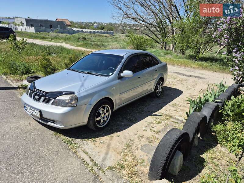 Седан Chevrolet Nubira 2004 в 