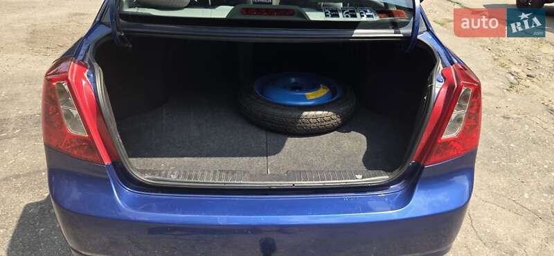 Седан Chevrolet Nubira 2005 в Запорожье