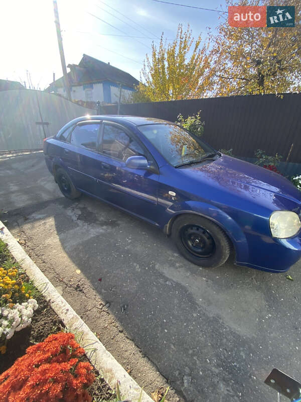 Седан Chevrolet Nubira 2004 в Жашківу