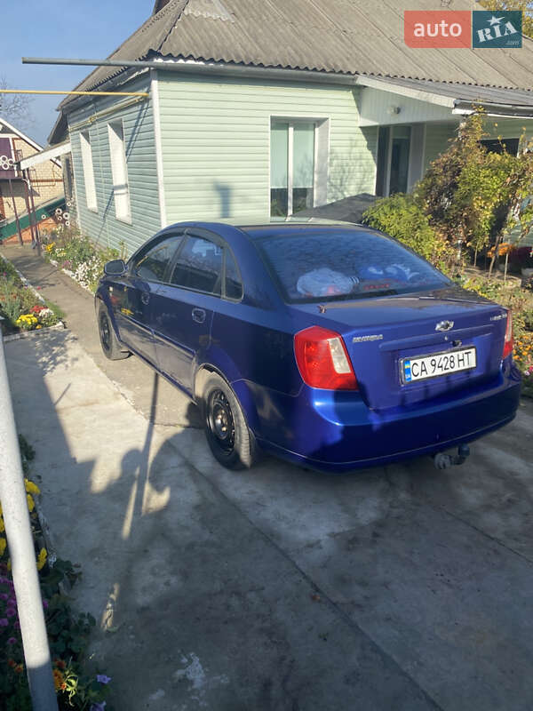 Седан Chevrolet Nubira 2004 в Жашківу