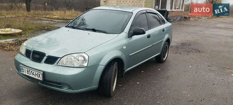Седан Chevrolet Nubira 2004 в Лубнах