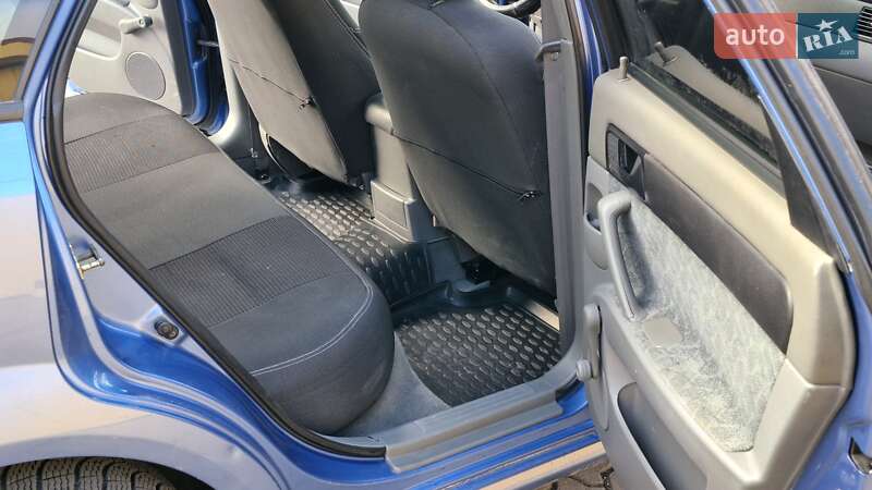 Седан Chevrolet Nubira 2004 в Хмельницком