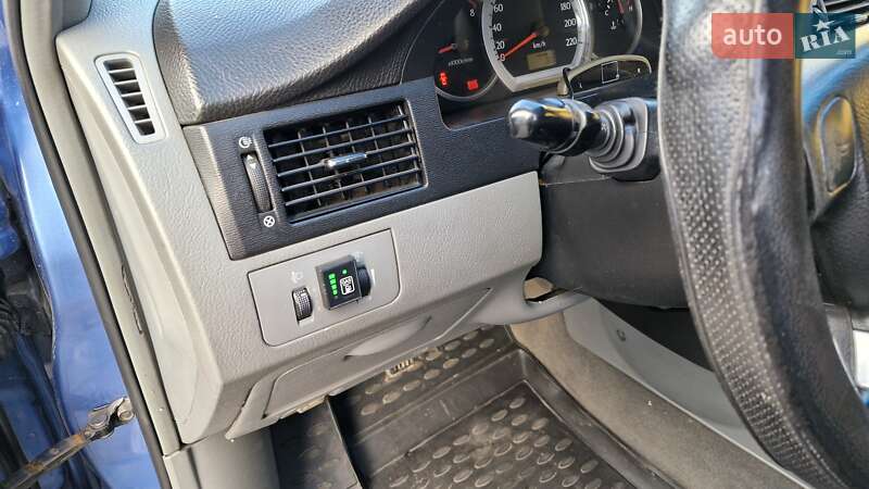 Седан Chevrolet Nubira 2004 в Хмельницком