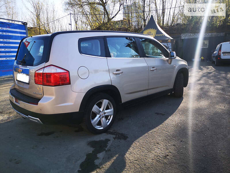 Універсал Chevrolet Orlando 2011 в Києві