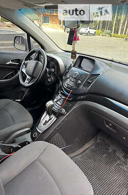 Мінівен Chevrolet Orlando 2011 в 