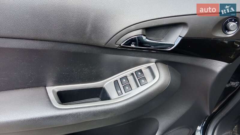 Мінівен Chevrolet Orlando 2012 в Тячеві