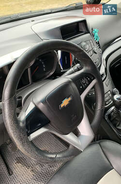 Мінівен Chevrolet Orlando 2011 в Сарнах