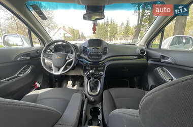 Мінівен Chevrolet Orlando 2010 в 