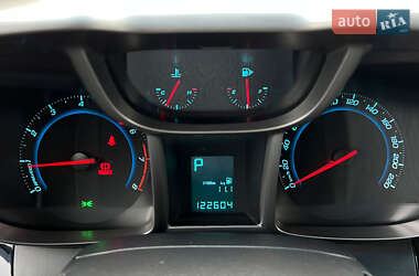 Минивэн Chevrolet Orlando 2011 в 
