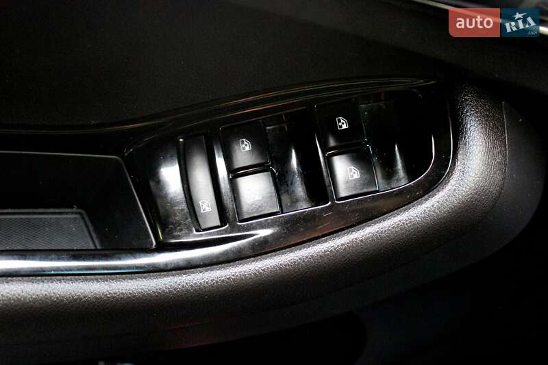 Минивэн Chevrolet Orlando 2012 в Сарнах