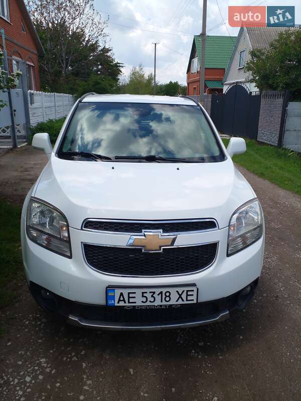 Мінівен Chevrolet Orlando 2011 в 