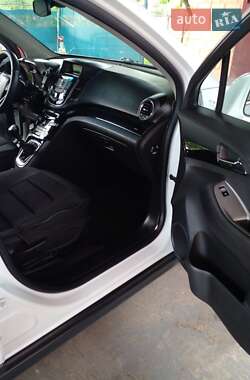 Мінівен Chevrolet Orlando 2011 в 