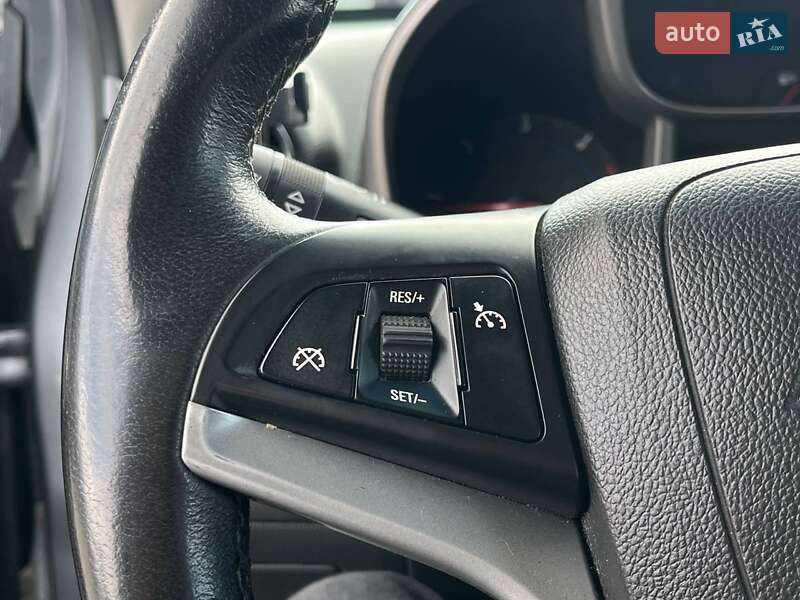 Мінівен Chevrolet Orlando 2013 в Львові