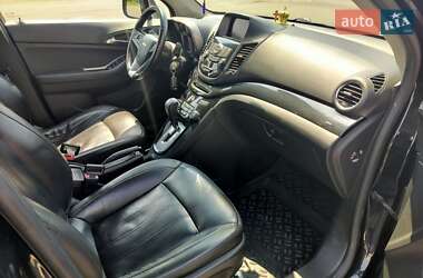 Минивэн Chevrolet Orlando 2011 в 