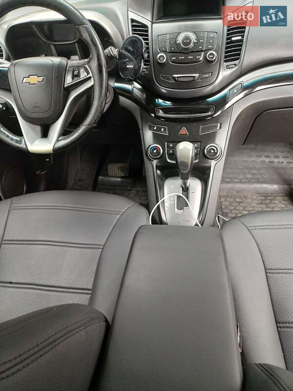 Мінівен Chevrolet Orlando 2011 в Тячеві