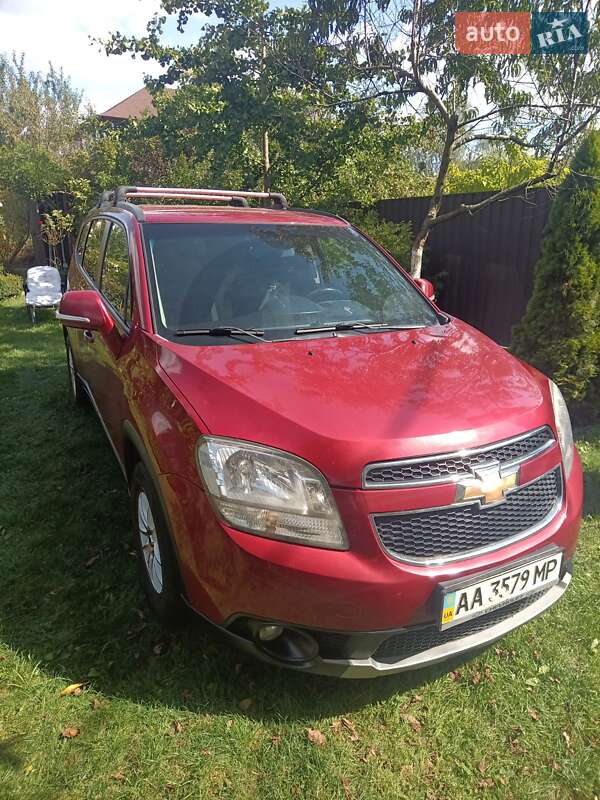 Минивэн Chevrolet Orlando 2014 в Киеве фото Минивэн Chevrolet Orlando 2014 в Киеве