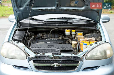 Мінівен Chevrolet Rezzo 2006 в 
