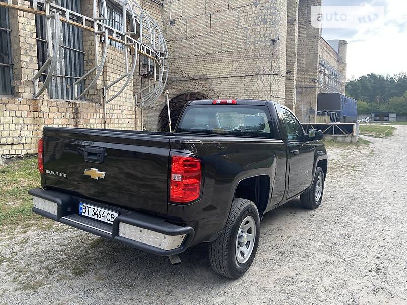 Пикап Chevrolet Silverado 2018 в Киеве
