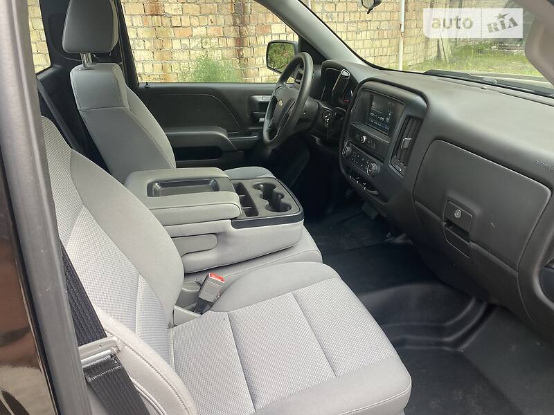 Пикап Chevrolet Silverado 2018 в Киеве