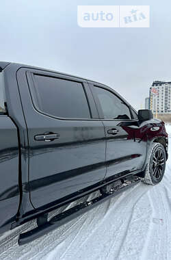 Пикап Chevrolet Silverado 2018 в Киеве