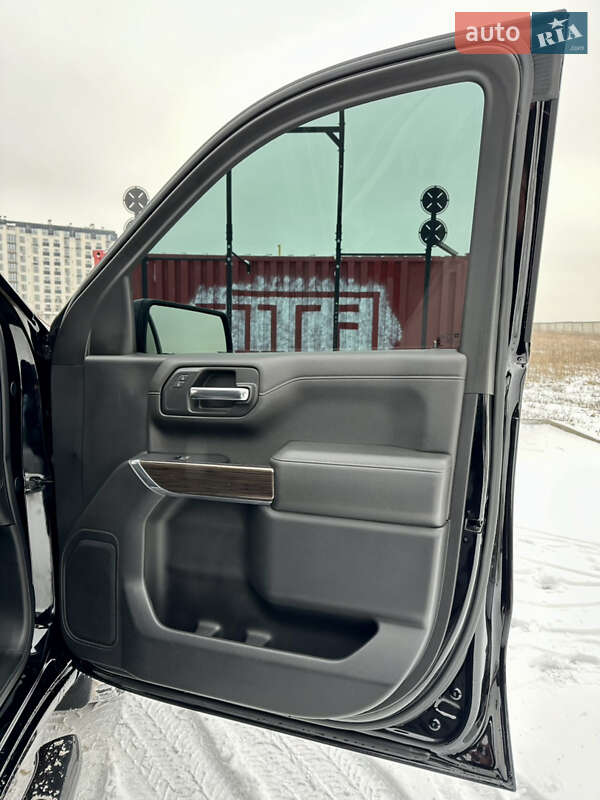 Пікап Chevrolet Silverado 2018 в Києві