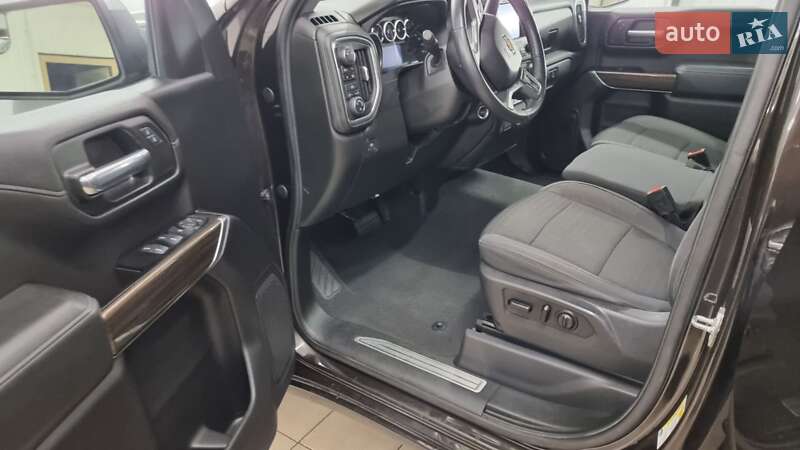 Пикап Chevrolet Silverado 2019 в Конотопе