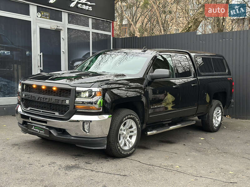 Пикап Chevrolet Silverado 2018 в Киеве