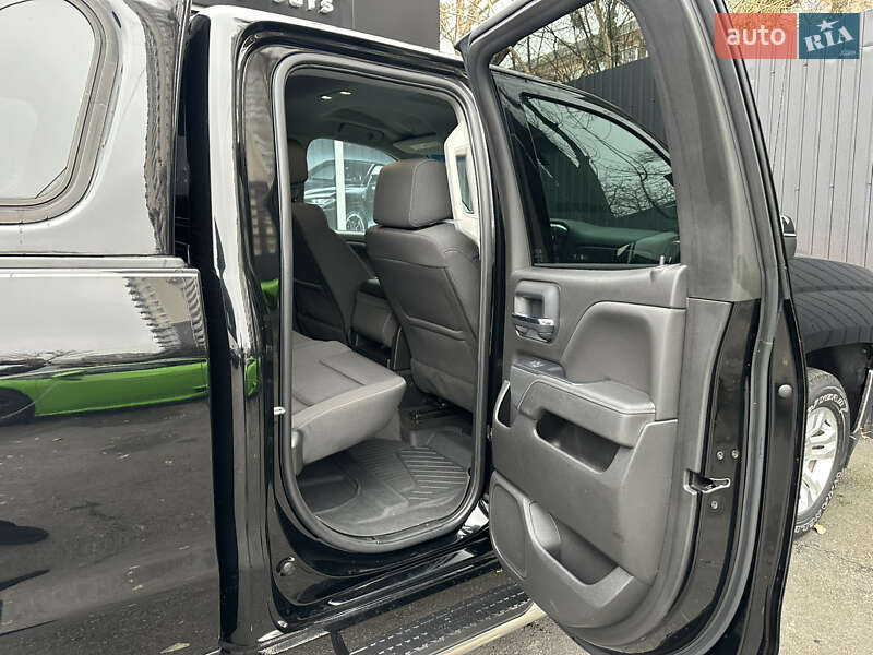 Пикап Chevrolet Silverado 2018 в Киеве