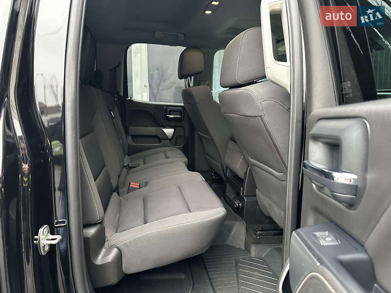 Пикап Chevrolet Silverado 2018 в Киеве