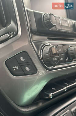 Пикап Chevrolet Silverado 2015 в 