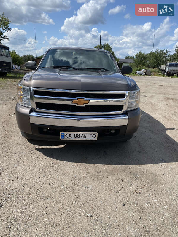 Пикап Chevrolet Silverado 2008 в Харькове