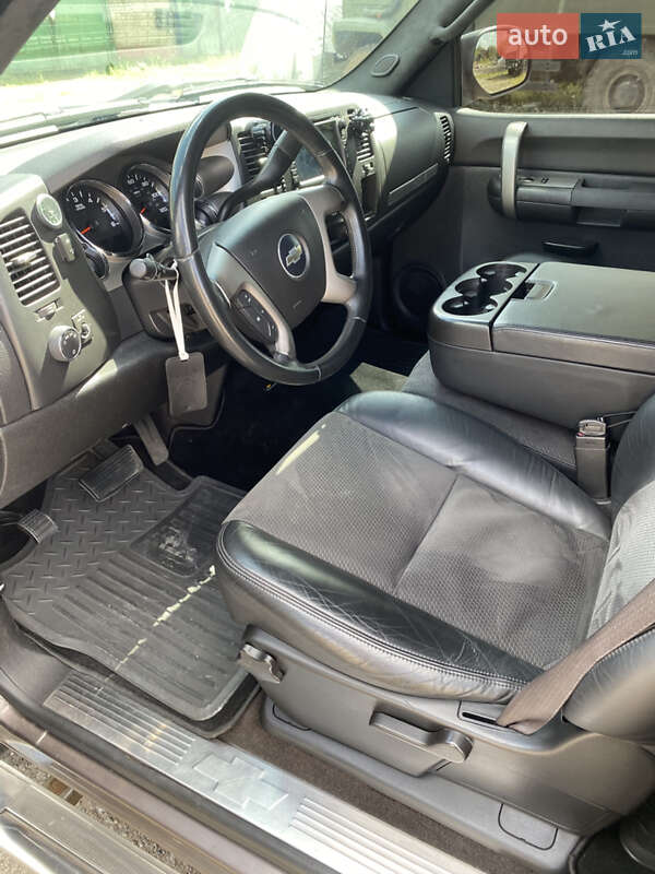 Пикап Chevrolet Silverado 2008 в Харькове