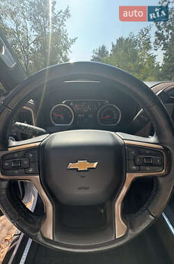 Пикап Chevrolet Silverado 2021 в 