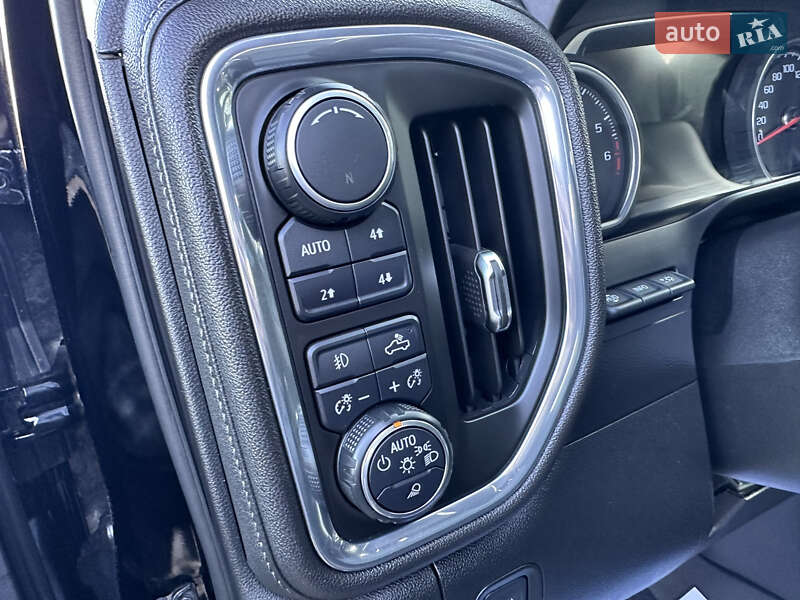 Пикап Chevrolet Silverado 2019 в Луцке