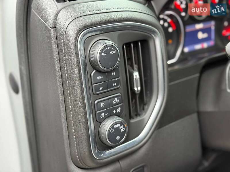 Пикап Chevrolet Silverado 2020 в Киеве