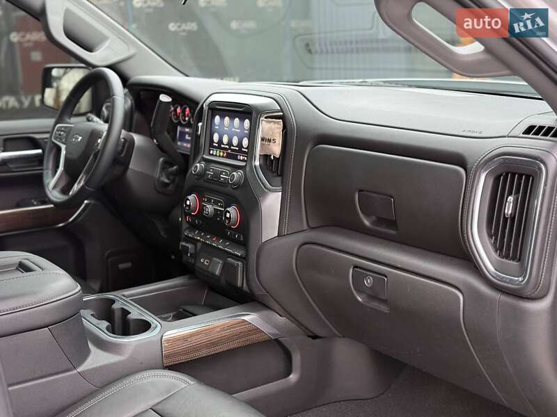 Пикап Chevrolet Silverado 2020 в Киеве