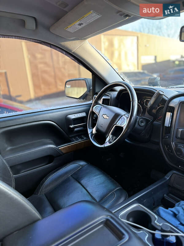 Пикап Chevrolet Silverado 2015 в Ровно