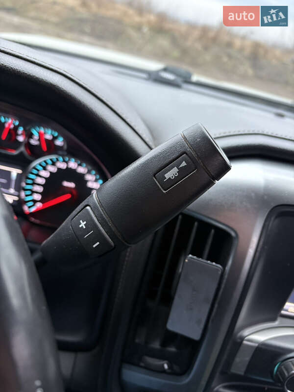 Пикап Chevrolet Silverado 2015 в Ровно