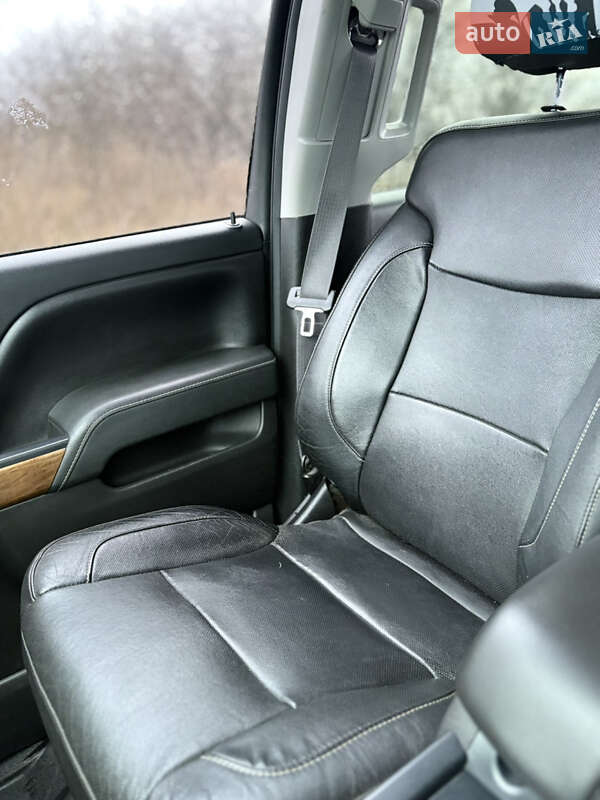 Пикап Chevrolet Silverado 2015 в Ровно