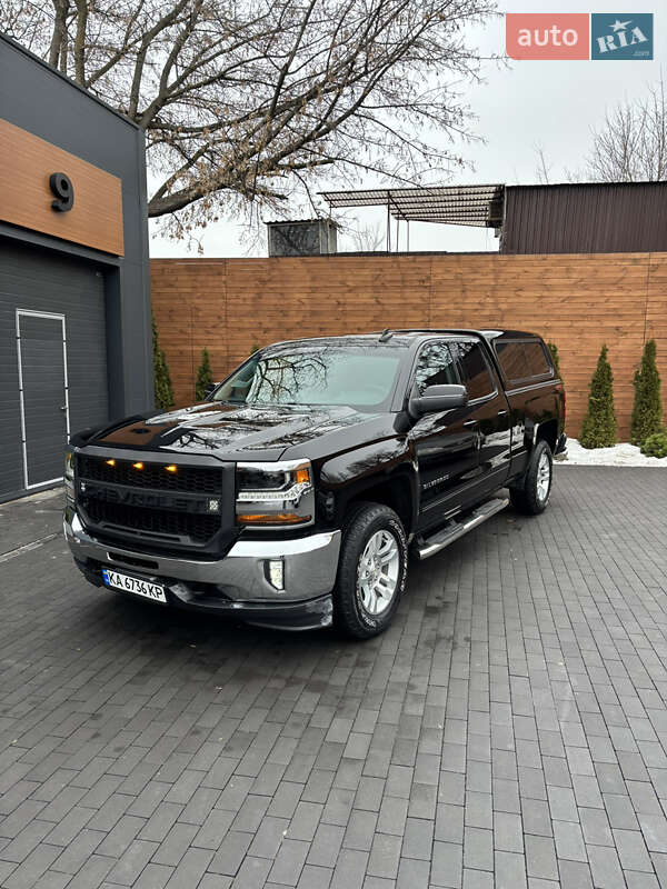 Пикап Chevrolet Silverado 2018 в Киеве фото 4 Пикап Chevrolet Silverado 2018 в Киеве