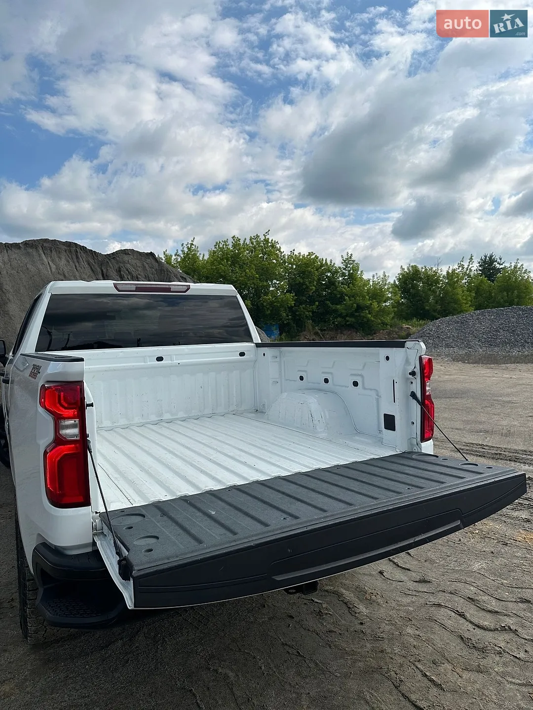 2019 Chevrolet Silverado - мініатюра 21