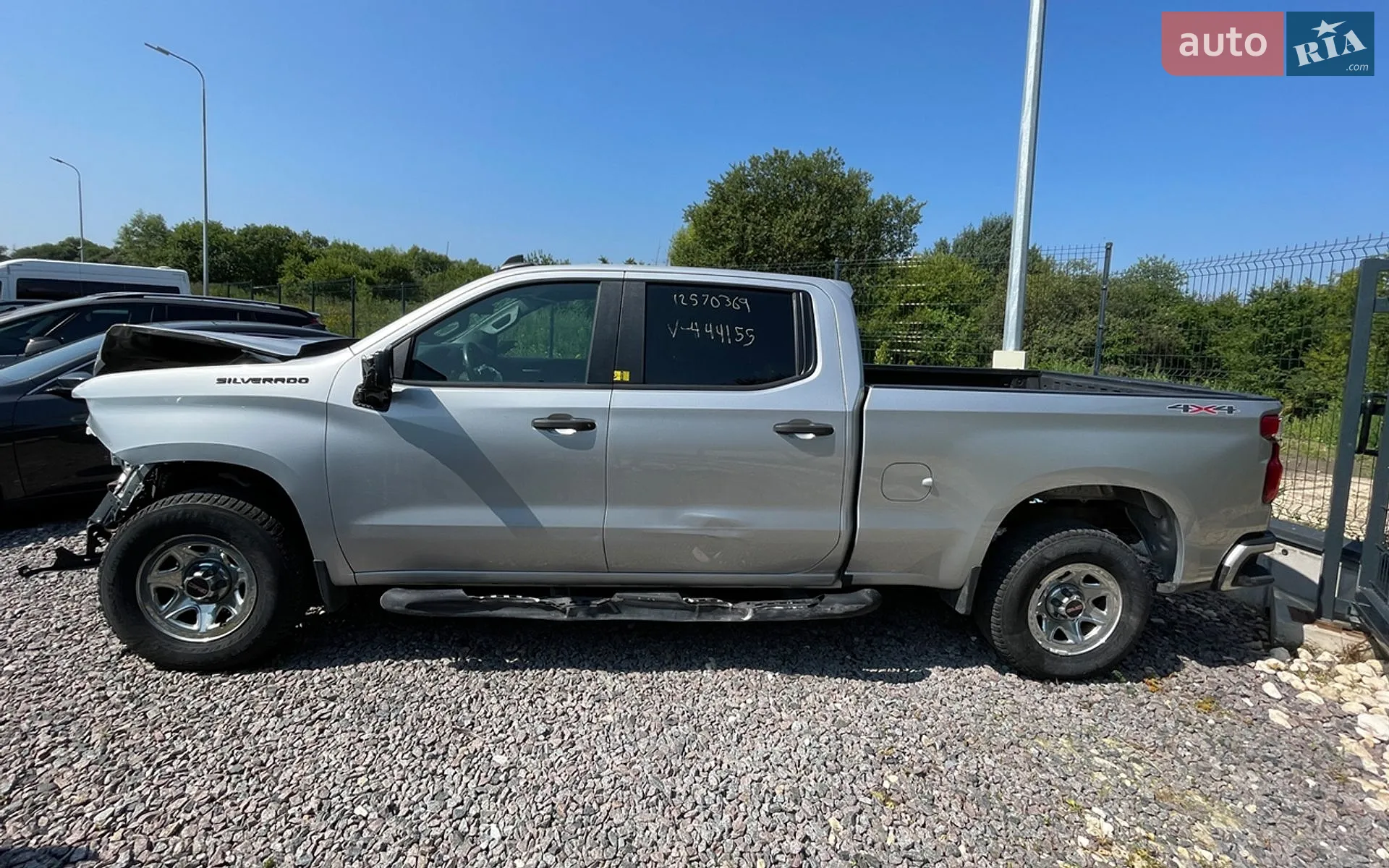 2021 Chevrolet Silverado - мініатюра 2