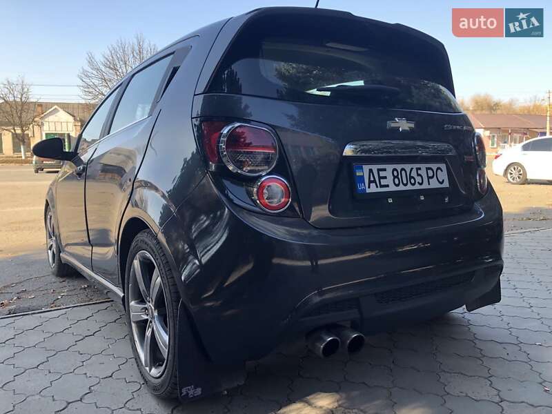 Хетчбек Chevrolet Sonic 2015 в Кривому Розі