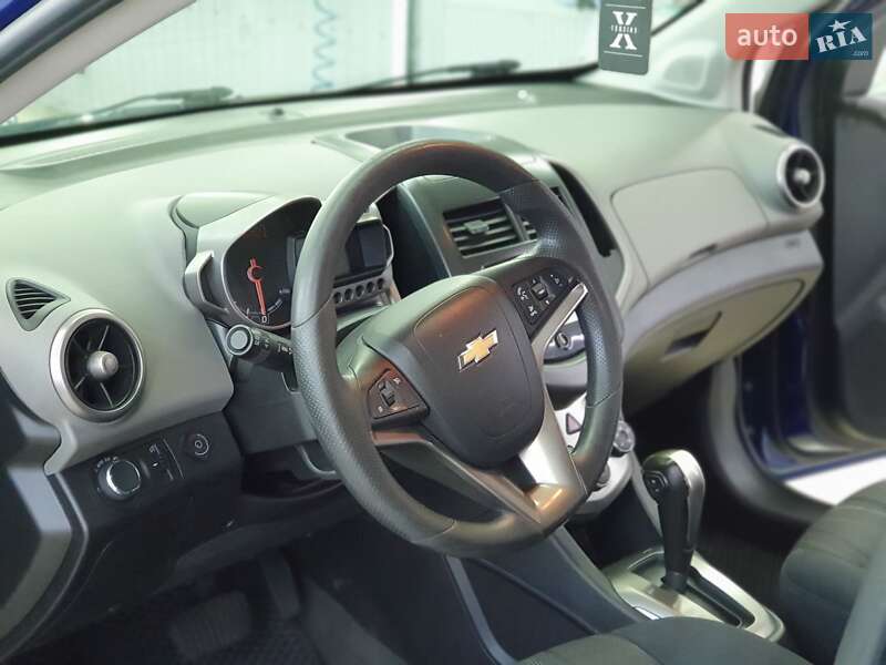 Хэтчбек Chevrolet Sonic 2013 в Днепре фото 6 Хэтчбек Chevrolet Sonic 2013 в Днепре