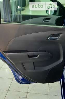 Хетчбек Chevrolet Sonic 2013 в Дніпрі