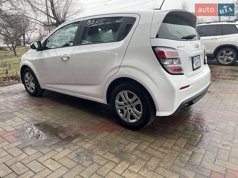 Хэтчбек Chevrolet Sonic 2017 в Днепре