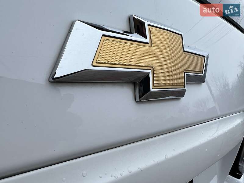 Хэтчбек Chevrolet Sonic 2017 в Днепре