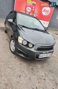 Седан Chevrolet Sonic 2015 в Дніпрі