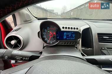 Седан Chevrolet Sonic 2014 в Києві